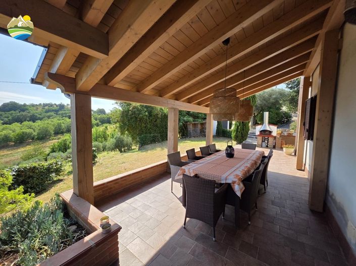 Image No.9-5 Bed Country House for sale