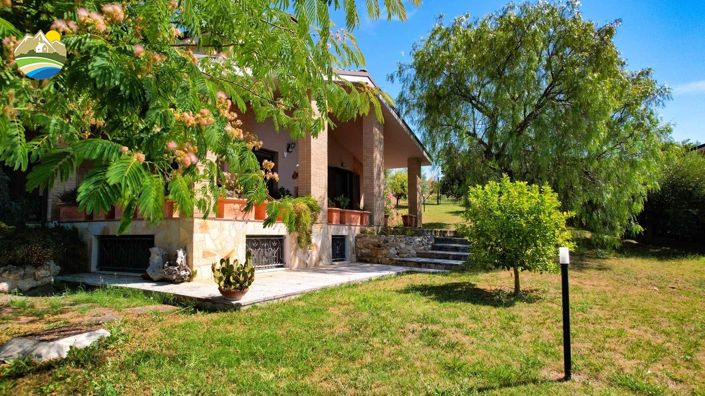 Image No.12-4 Bed Villa for sale