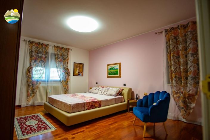 Image No.45-4 Bed Villa for sale