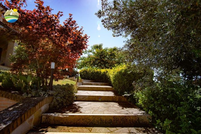 Image No.58-4 Bed Villa for sale