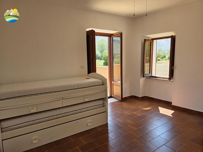 Image No.46-6 Bed Country House for sale