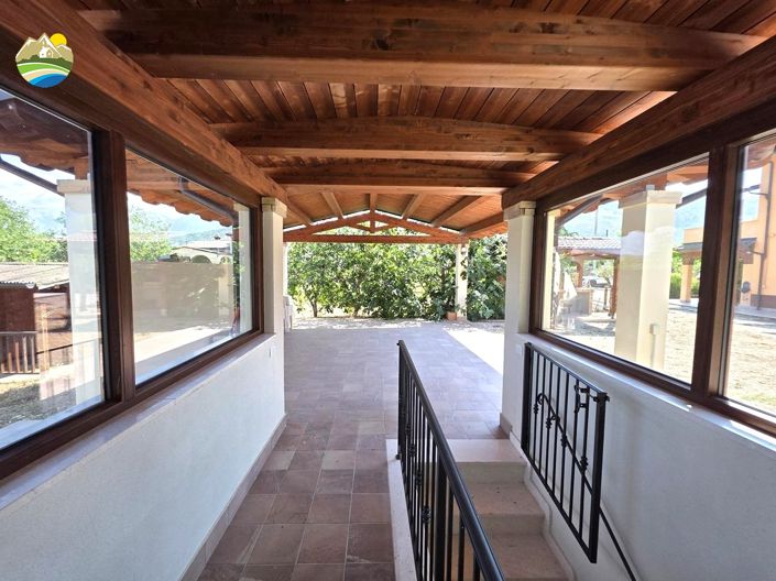 Image No.7-6 Bed Country House for sale