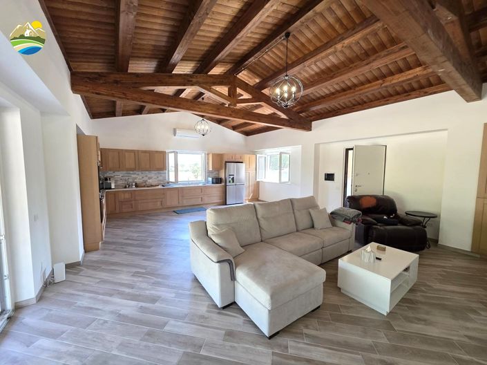 Image No.8-6 Bed Country House for sale