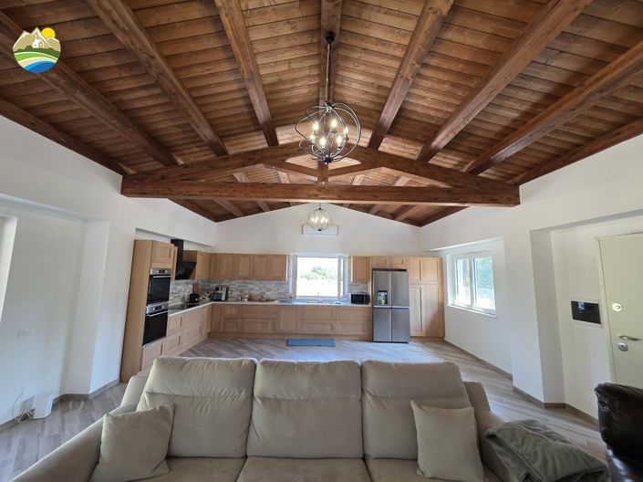Image No.10-6 Bed Country House for sale