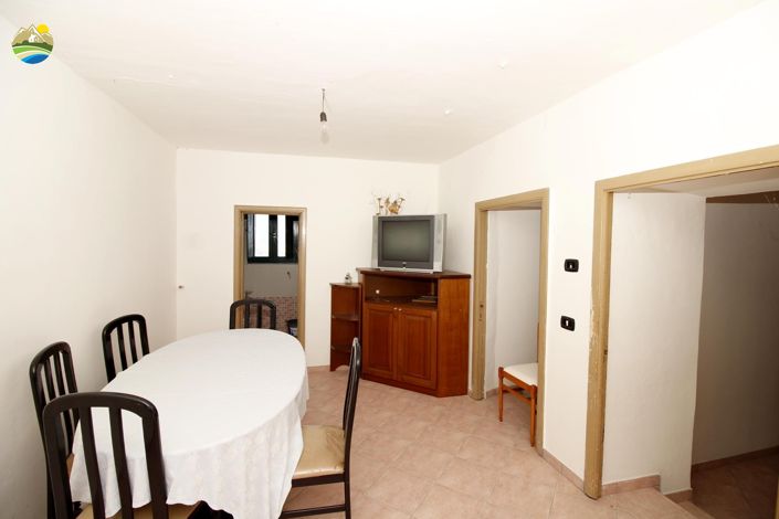 Image No.3-3 Bed Country House for sale