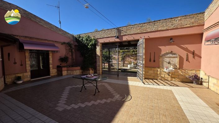 Image No.14-3 Bed Villa for sale