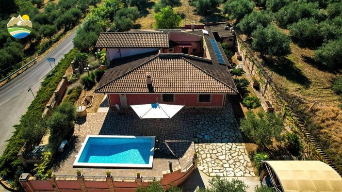 Image No.48-3 Bed Villa for sale