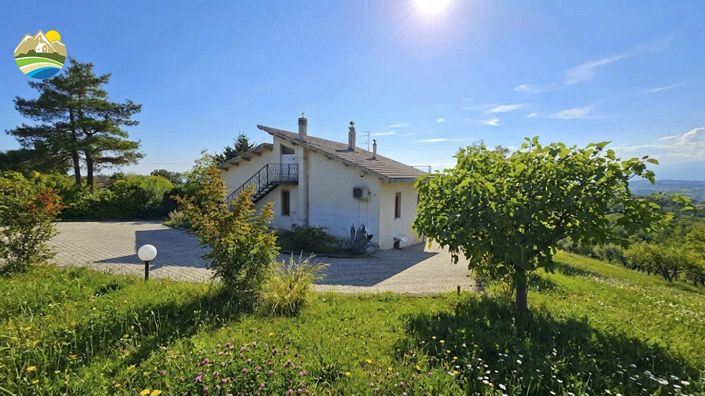 Image No.11-2 Bed Country House for sale