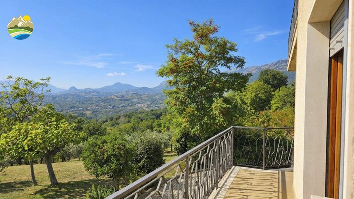 Image No.17-2 Bed Country House for sale