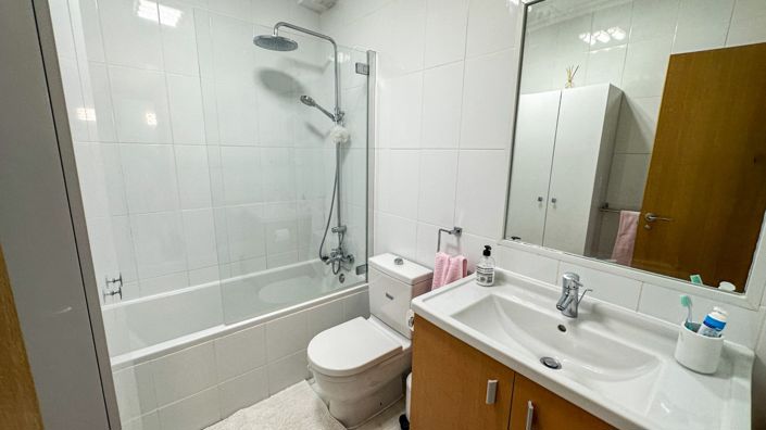 Image No.22-2 Bed Townhouse for sale