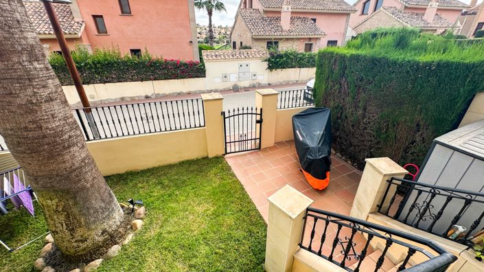 Image No.26-2 Bed Townhouse for sale