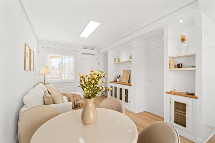 Image No.9-2 Bed Townhouse for sale