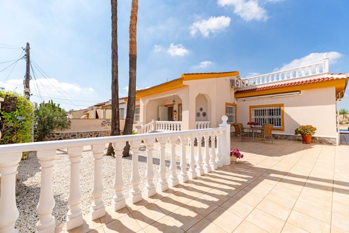 Image No.31-4 Bed Townhouse for sale