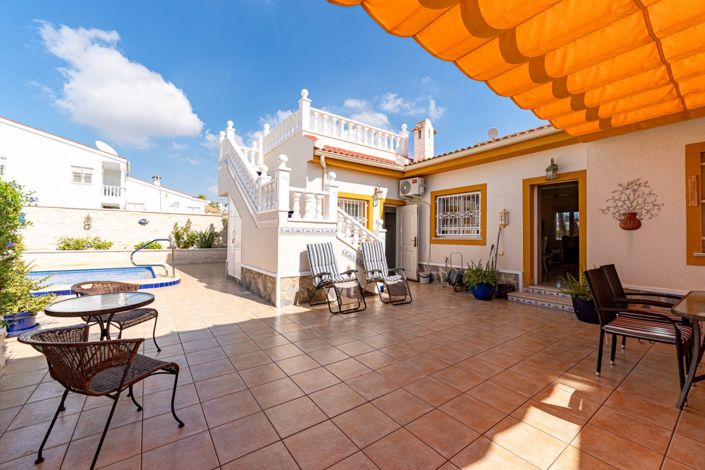 Image No.3-4 Bed Townhouse for sale