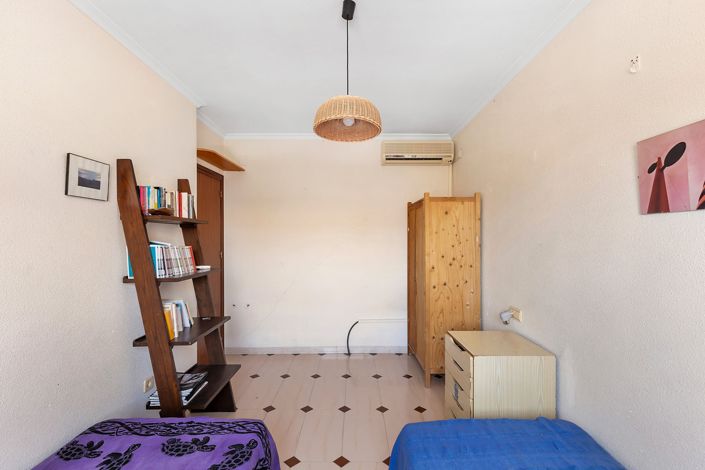 Image No.22-3 Bed Townhouse for sale