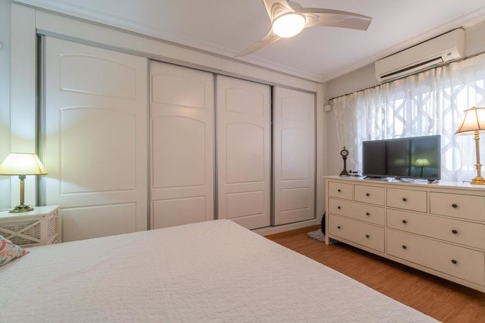 Image No.29-3 Bed Apartment for sale