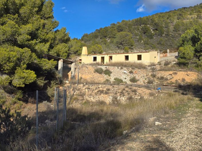 Image No.2-Villa de 3 chambres à vendre à Petrer