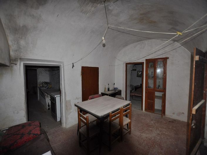 Image No.6-5 Bed House for sale