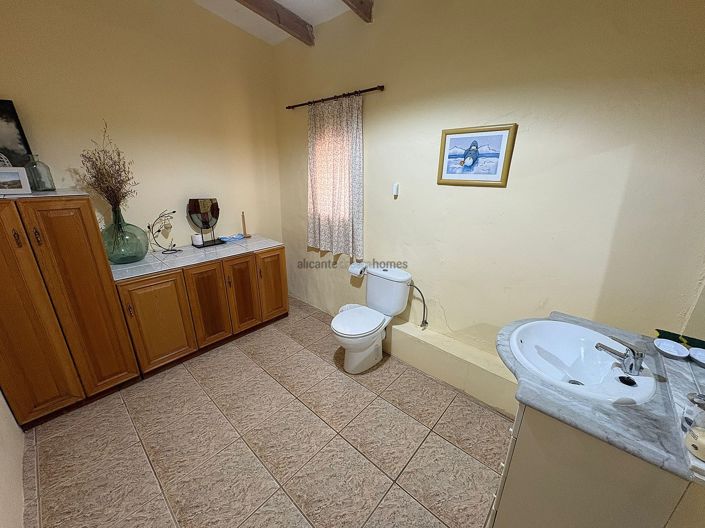 Image No.27-6 Bed Village House for sale