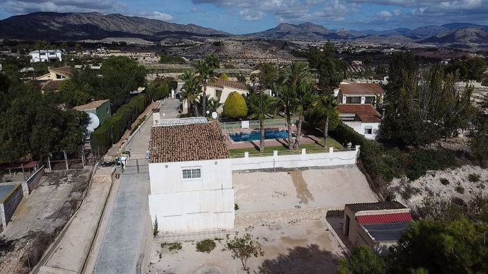 Image No.5-4 Bed Villa for sale