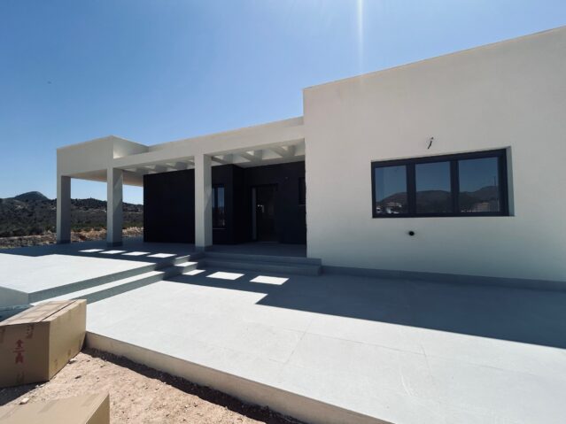 Image No.3-3 Bed Villa for sale