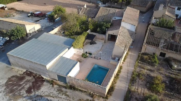 Image No.3-6 Bed Semi-Detached for sale