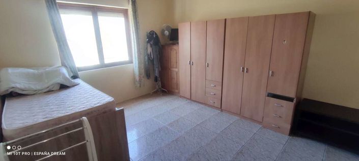 Image No.27-6 Bed Semi-Detached for sale