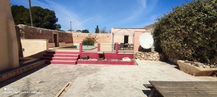 Image No.33-6 Bed Semi-Detached for sale