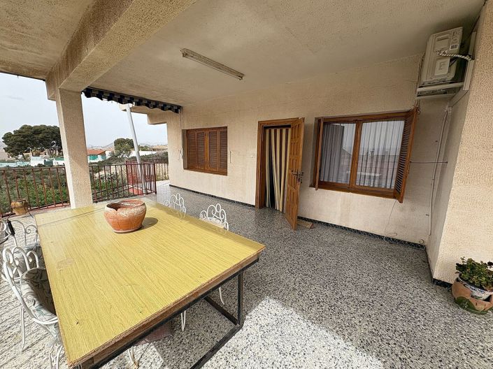 Image No.22-4 Bed Country House for sale