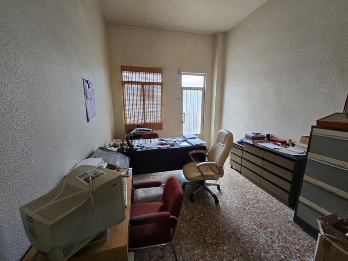 Image No.7-4 Bed Townhouse for sale