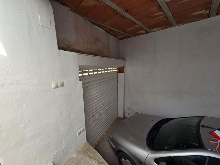 Image No.23-5 Bed Townhouse for sale