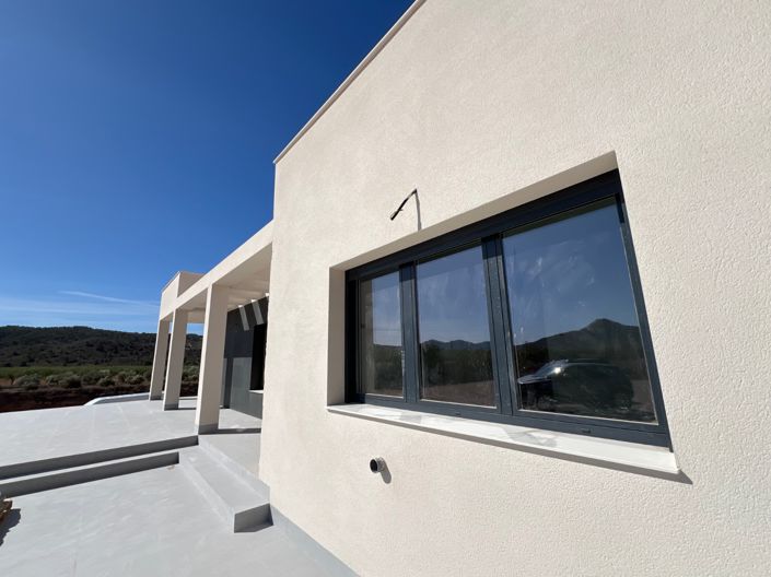 Image No.8-3 Bed Villa for sale