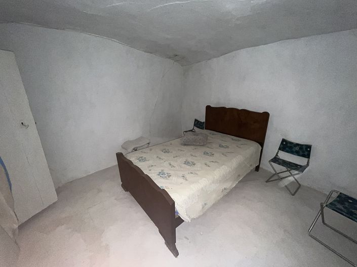 Image No.25-8 Bed Country House for sale