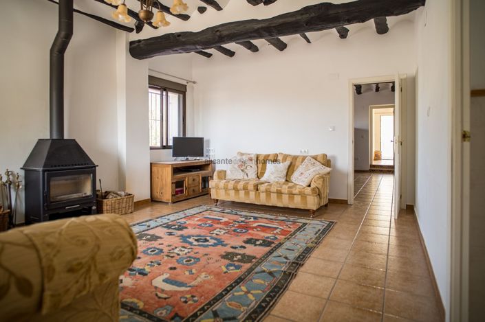Image No.15-5 Bed Country House for sale