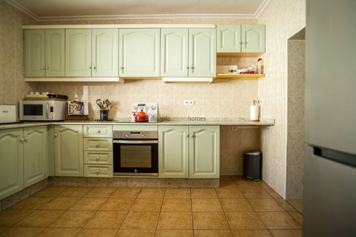 Image No.26-5 Bed Country House for sale