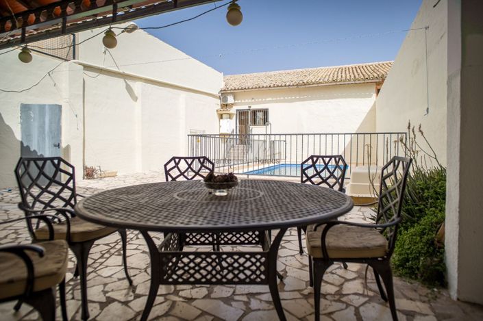 Image No.9-5 Bed Country House for sale