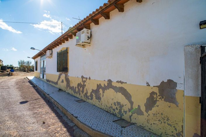 Image No.33-5 Bed Country House for sale