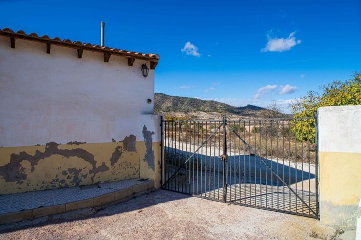 Image No.7-5 Bed Country House for sale