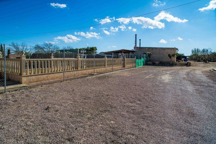 Image No.9-5 Bed Country House for sale