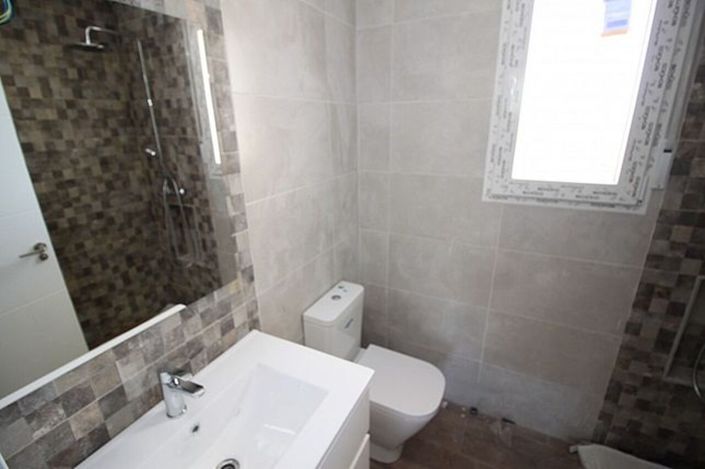 Image No.14-3 Bed Villa for sale