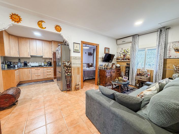 Image No.20-2 Bed Country House for sale