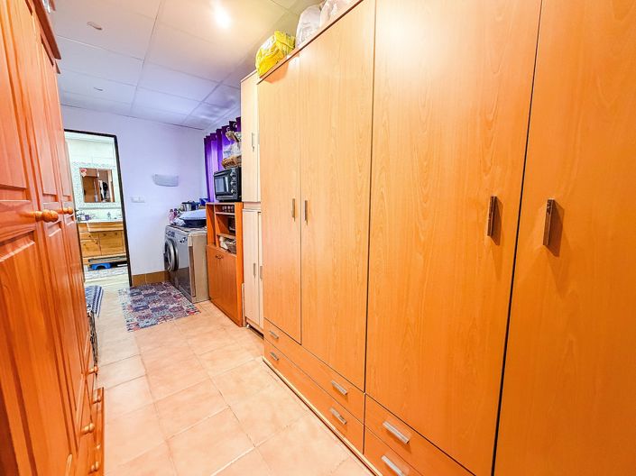 Image No.29-2 Bed Country House for sale