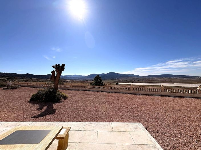 Image No.18-4 Bed Villa for sale
