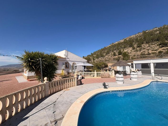 Image No.9-4 Bed Villa for sale