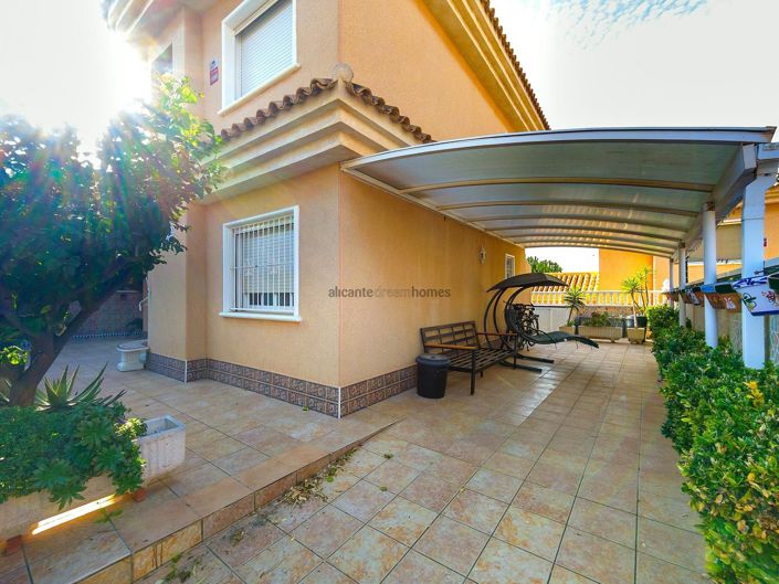 Image No.10-Villa de 3 chambres à vendre à Torrevieja