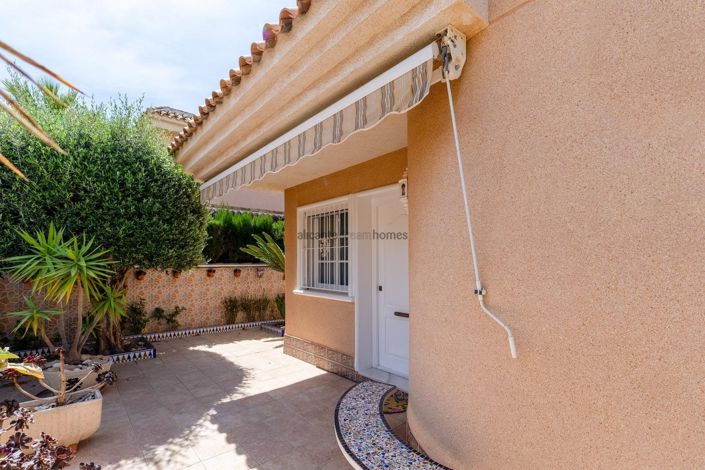 Image No.9-Villa de 3 chambres à vendre à Torrevieja