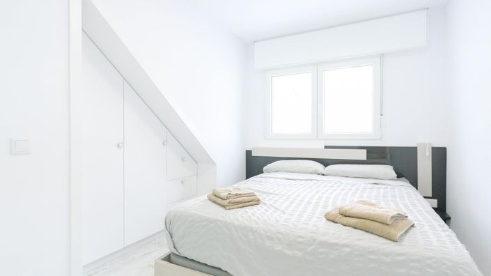 Image No.40-4 Bed Townhouse for sale