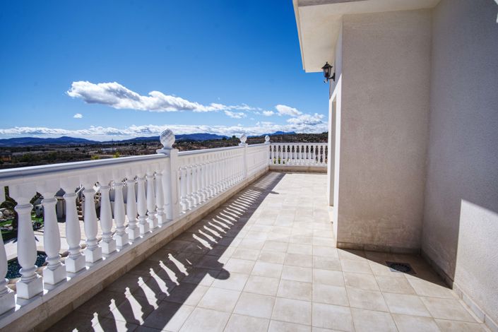 Image No.45-4 Bed Villa for sale