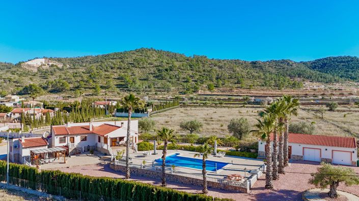 Image No.36-4 Bed Villa for sale