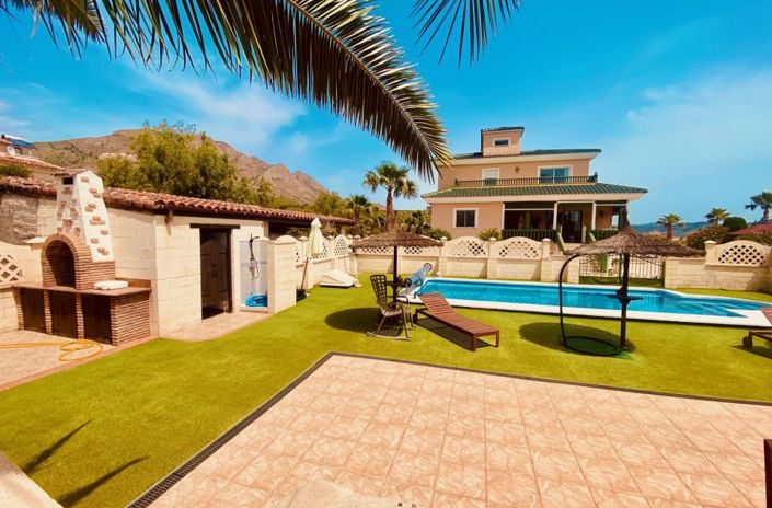 Image No.20-4 Bed Villa for sale